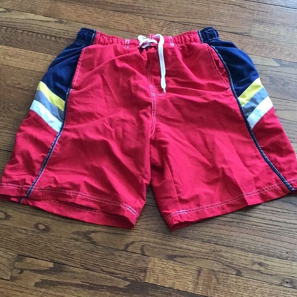 Men’s swimming trunks